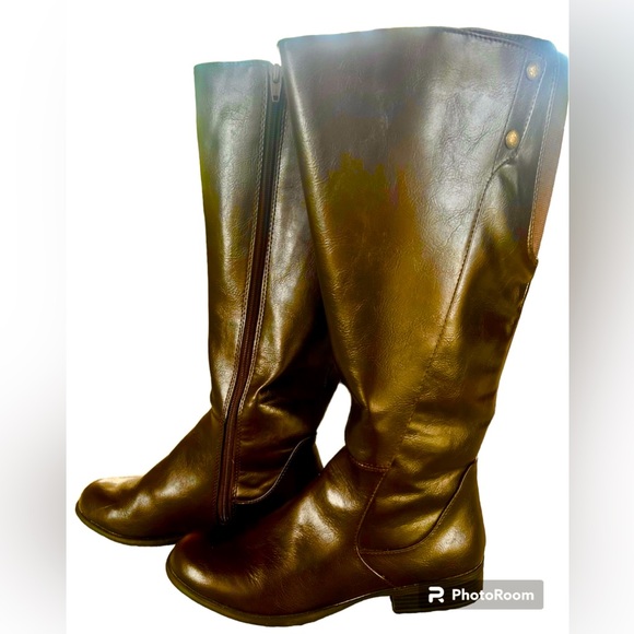 WOMEN’S BOOTS‎ - Picture 1 of 10